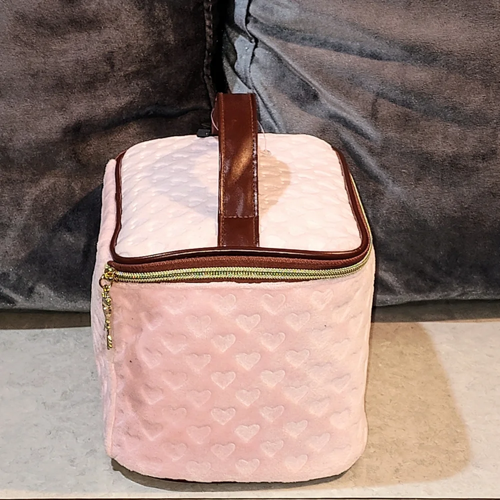 NWT JUICY COUTURE PINK TRAVEL COSMETIC BAG & BLACK HANGING TOILETRY BAG BUNDLE